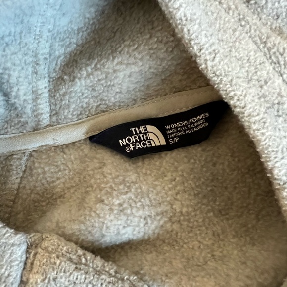 North face button up jacket - Picture 3 of 4